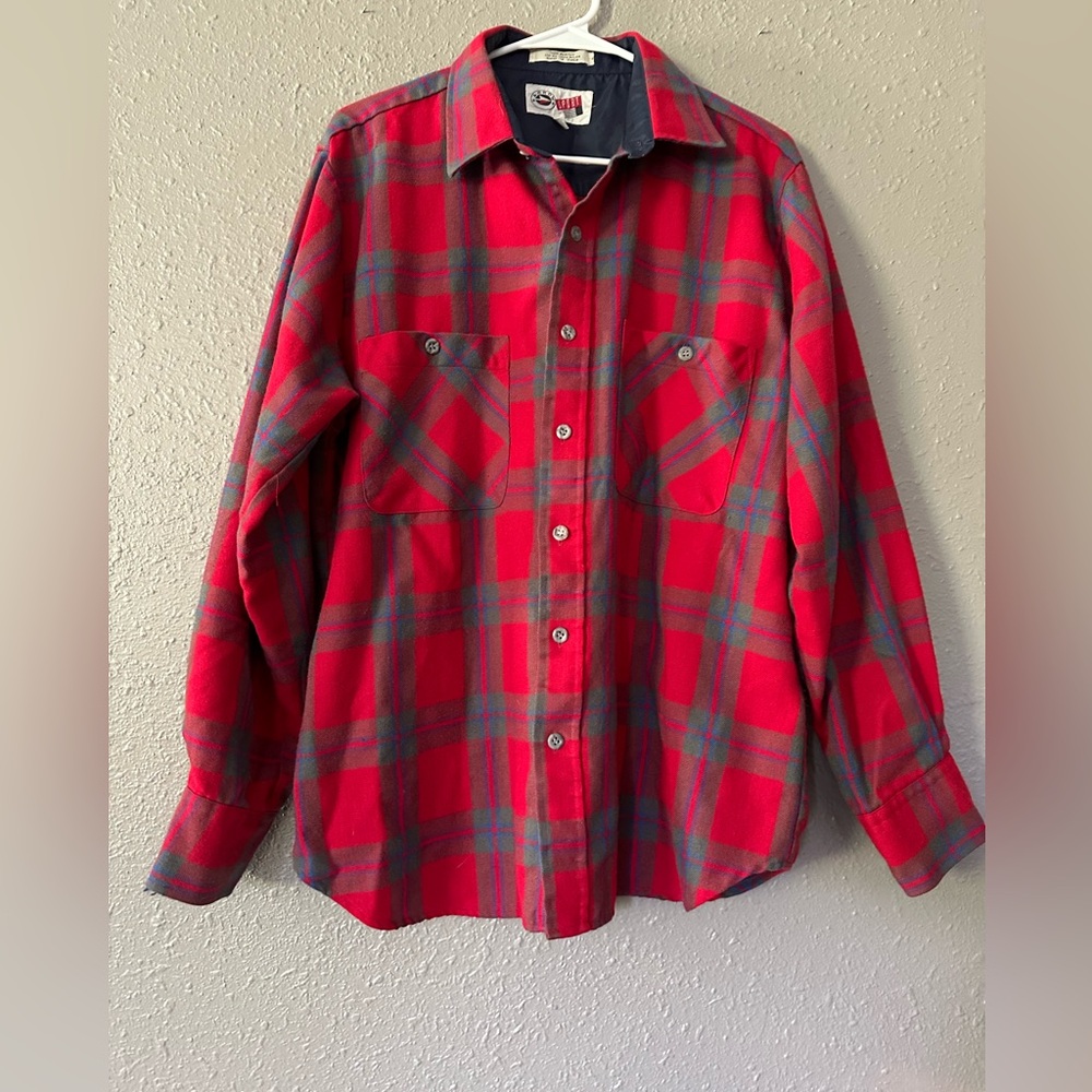 Vintage 80s-90s Arrow Sport Red Plaid Flannel Jacket - Size Large, with Pockets